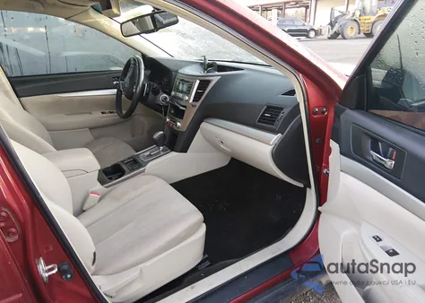 2013 Subaru Outback 2.5I Premium z USA, uszkodzony, nr VIN 4S4BRCCCXD3241490